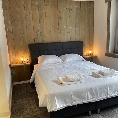 Prachtige Kamer In Centrum Brugge Met Badkamer ! Luaran gambar