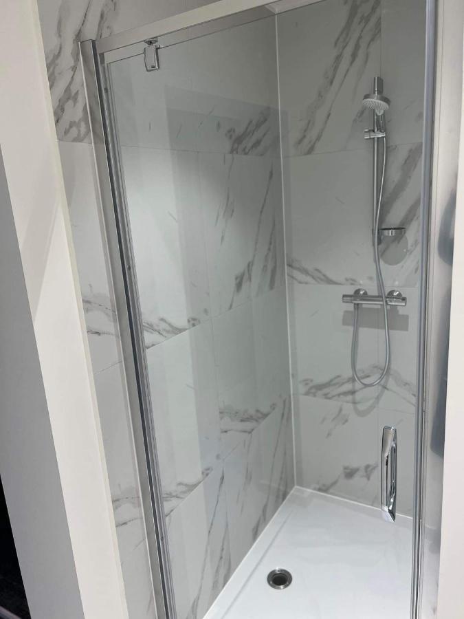 Prachtige Kamer In Centrum Brugge Met Badkamer ! Luaran gambar
