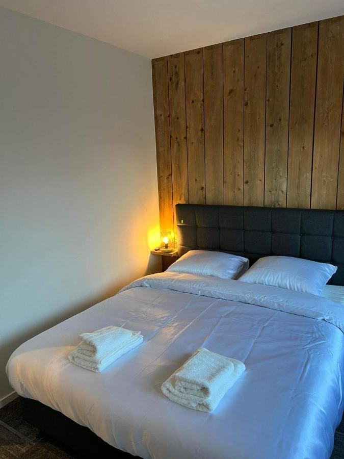 Prachtige Kamer In Centrum Brugge Met Badkamer ! Luaran gambar