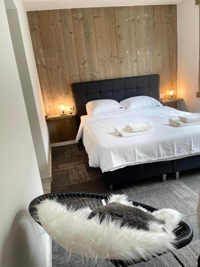 Prachtige Kamer In Centrum Brugge Met Badkamer ! Luaran gambar