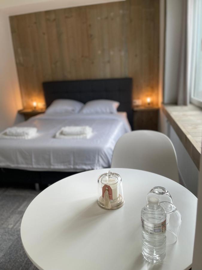 Prachtige Kamer In Centrum Brugge Met Badkamer ! Luaran gambar