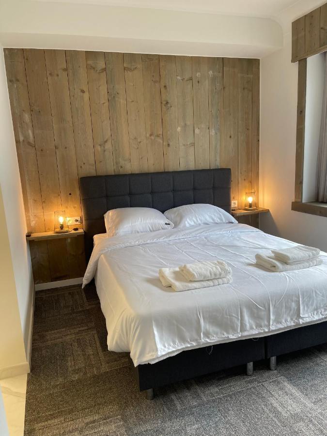 Prachtige Kamer In Centrum Brugge Met Badkamer ! Luaran gambar