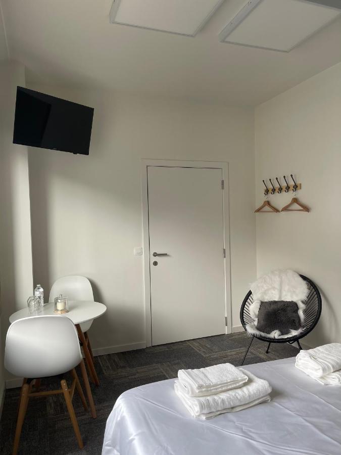 Prachtige Kamer In Centrum Brugge Met Badkamer ! Luaran gambar