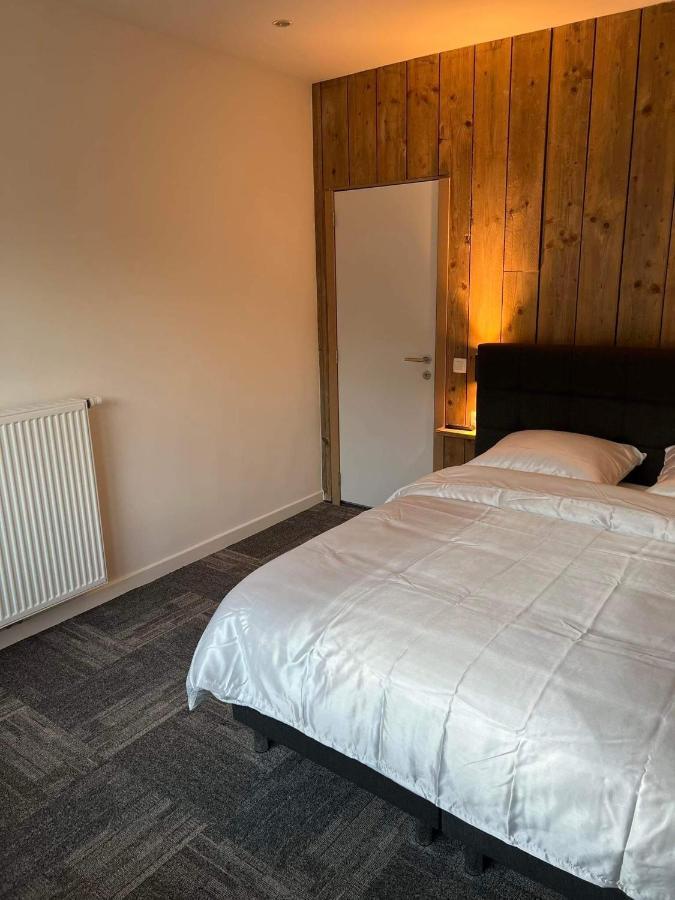 Prachtige Kamer In Centrum Brugge Met Badkamer ! Luaran gambar